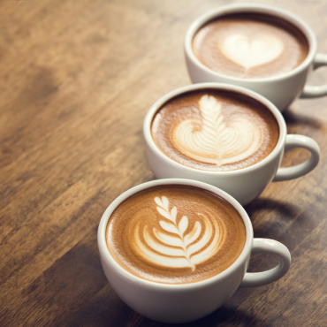 ¿Cuánto tiempo permanece la cafeína en el cuerpo?